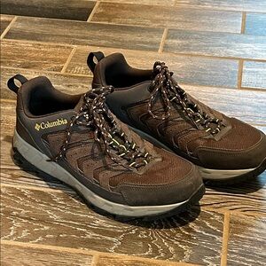 Columbia Brown Sneakers with Gore-Tex and Traction Soles